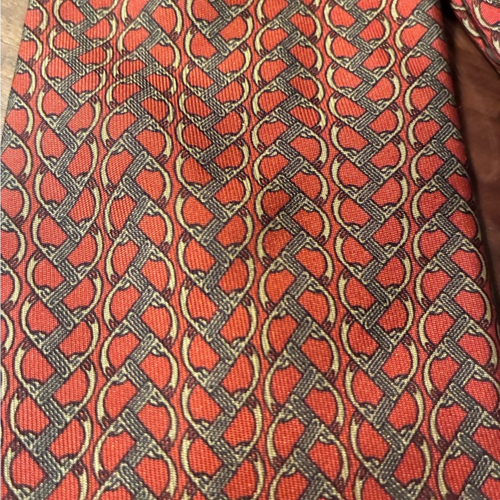 VINTAGE Hermes Red and Gray Geometric Tie 100% Silk Paris - Picture 3 of 5